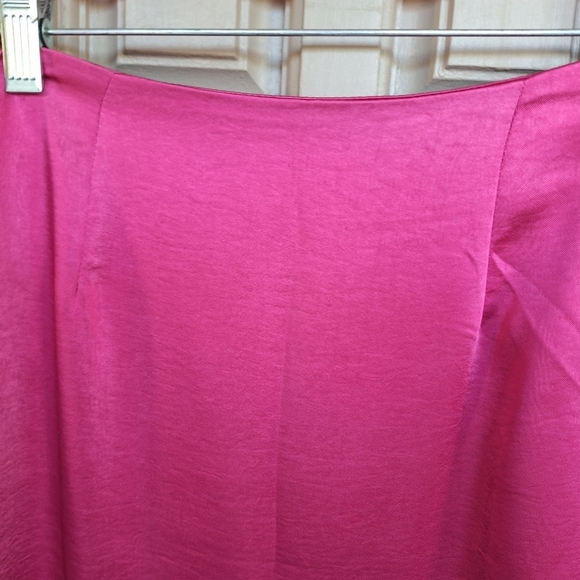 Forever 21 Junior Maxi Skirt Fuchsia SzM Side Zip Deep Slit Runs Small - Picture 7 of 8